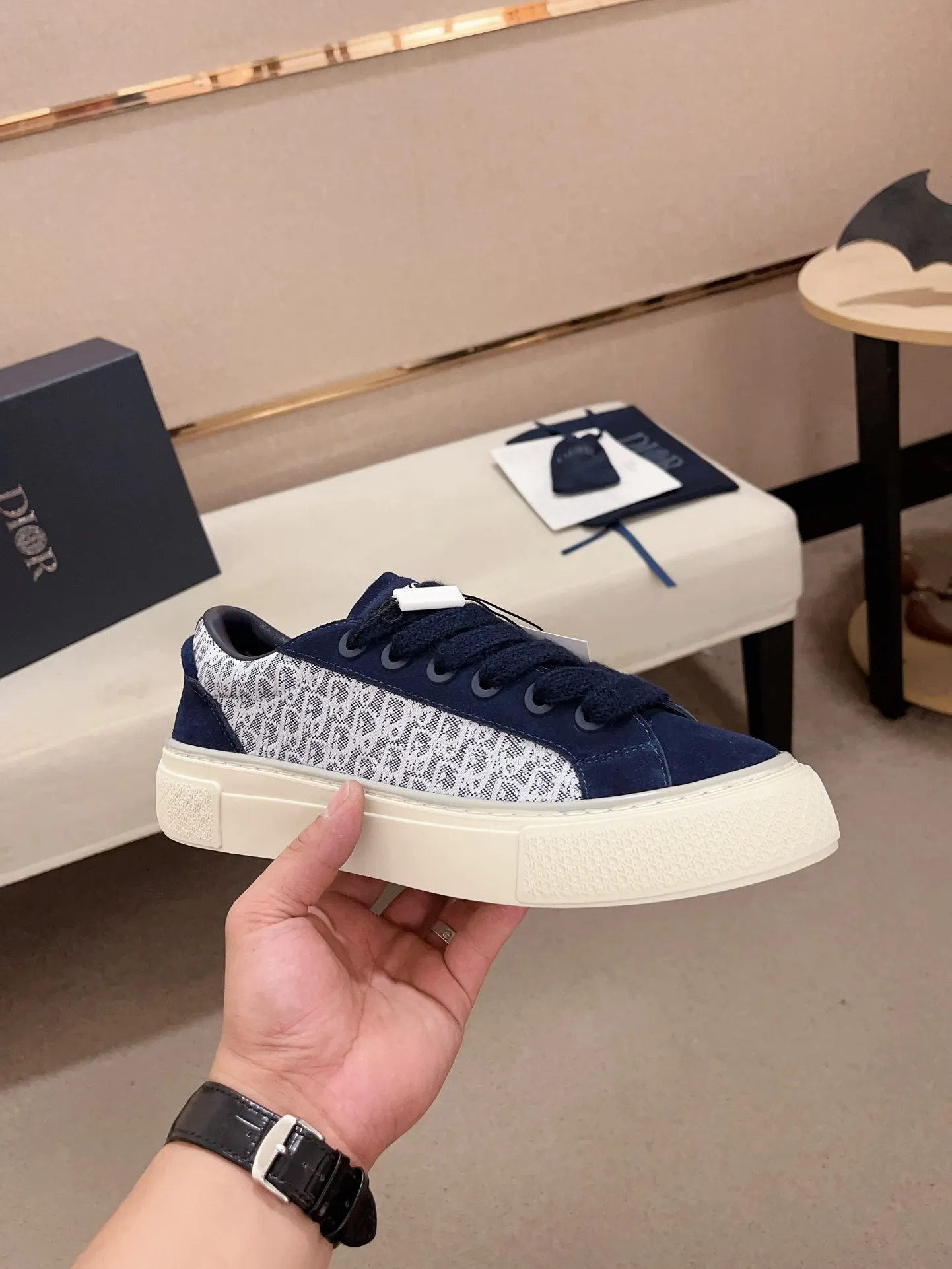 Men's shoes 💰: 640💰[Dior·Dior] Top 🔍Couple model💏🔍New casual sports style couple shoes, new four-season design, perfect workmanship, lace-up lazy style to create wardrobe quality, upper: imported first-layer cowhide, sheepskin lining is soft and comfortable, ultra-light TPU wear-resistant outsole, simple, versatile fashion men's shoes, excellent color code number 35--44